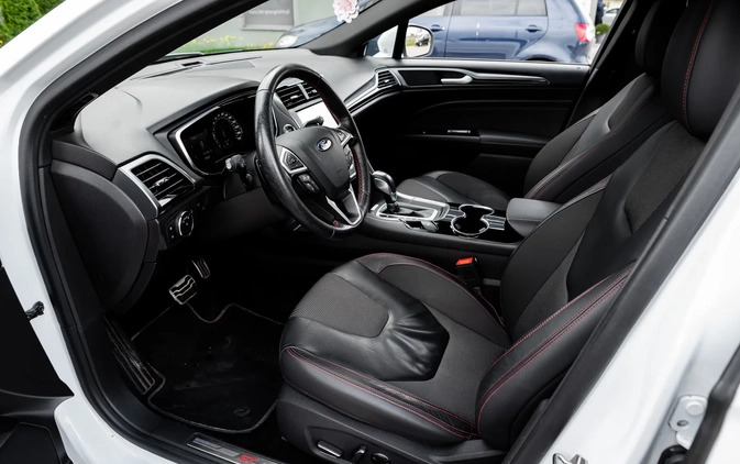 Ford Mondeo cena 65500 przebieg: 191000, rok produkcji 2018 z Radom małe 781